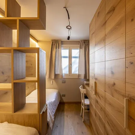 3br Delle Volpi - What'app - 0039-3512-039-610 - For Reservations! Διαμέρισμα Κουρμαγιέρ