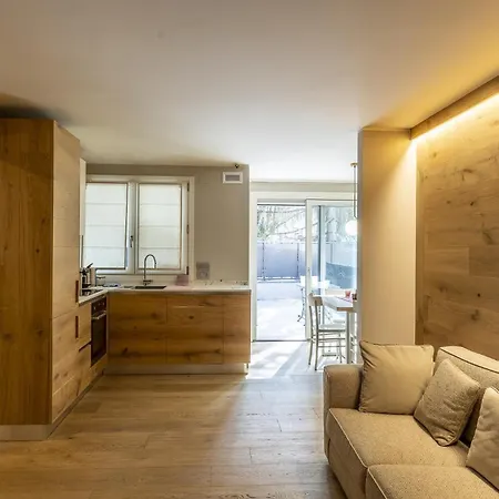 3br Delle Volpi - What'app - 0039-3512-039-610 - For Reservations! شقة